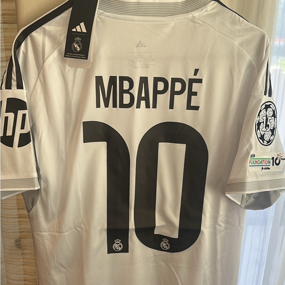 MBAPPE #10 Real Madrid Home soccer jersey Large Slim Fit